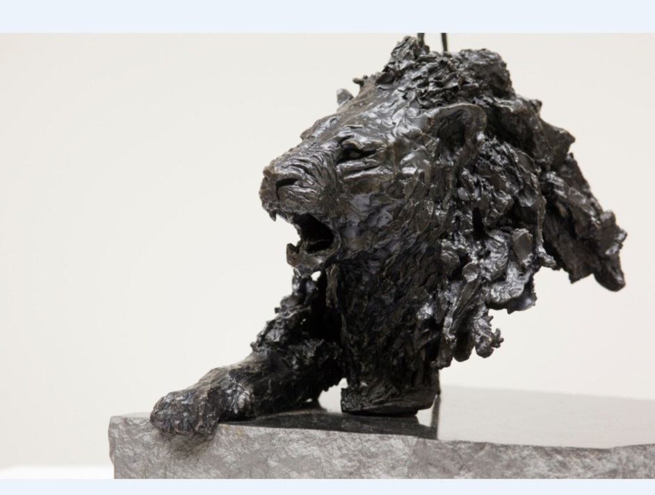 Sculpture of Liouba Wildenstein,"Lion",2007,photographe Vladimir Sychov